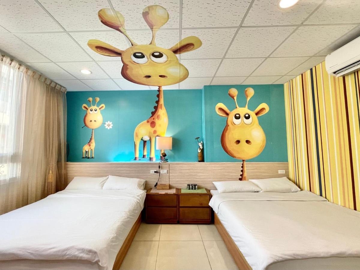 斑比bambi Hotell Tainan Eksteriør bilde